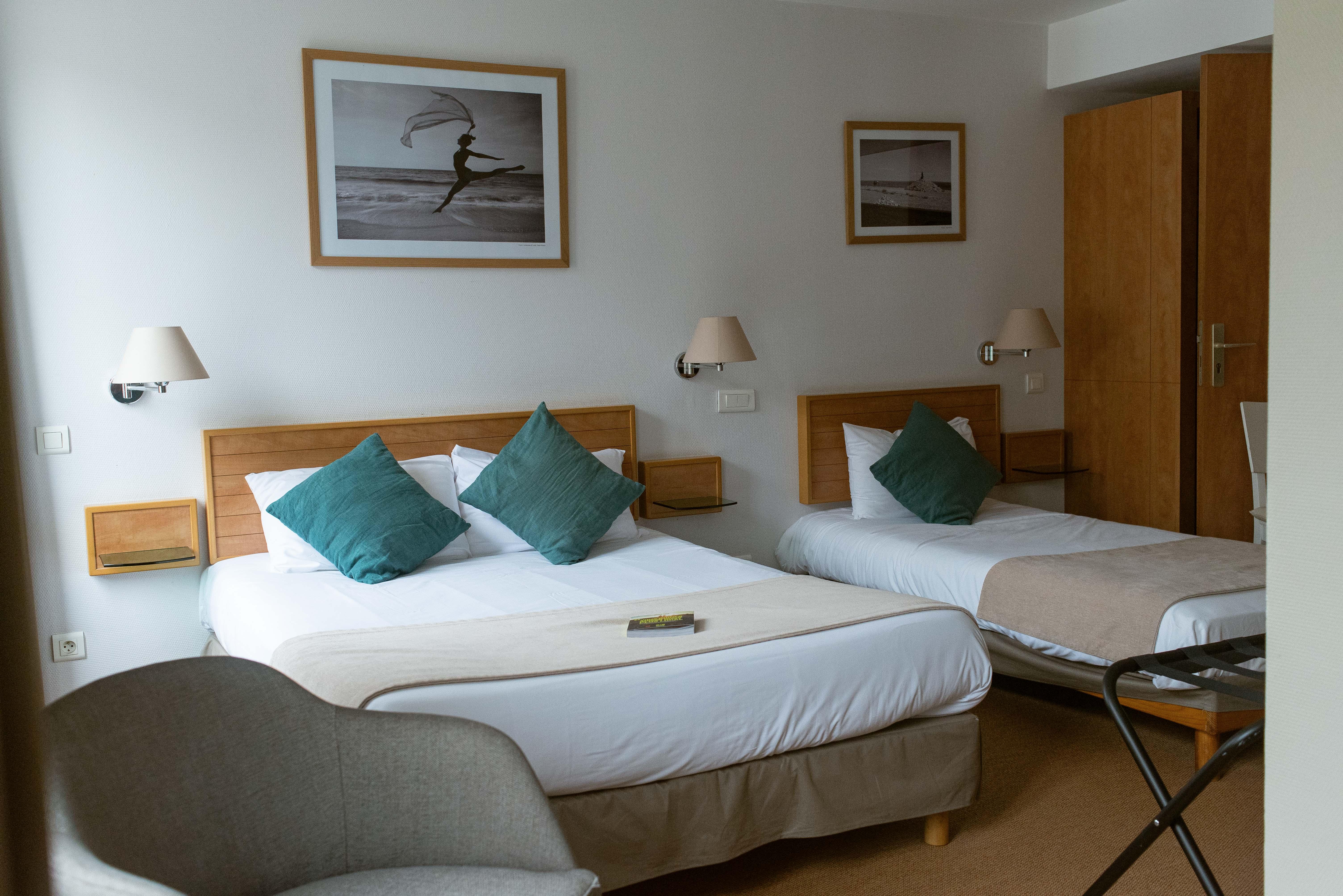 Les Voyageurs Hotell Saint-Renan Exteriör bild