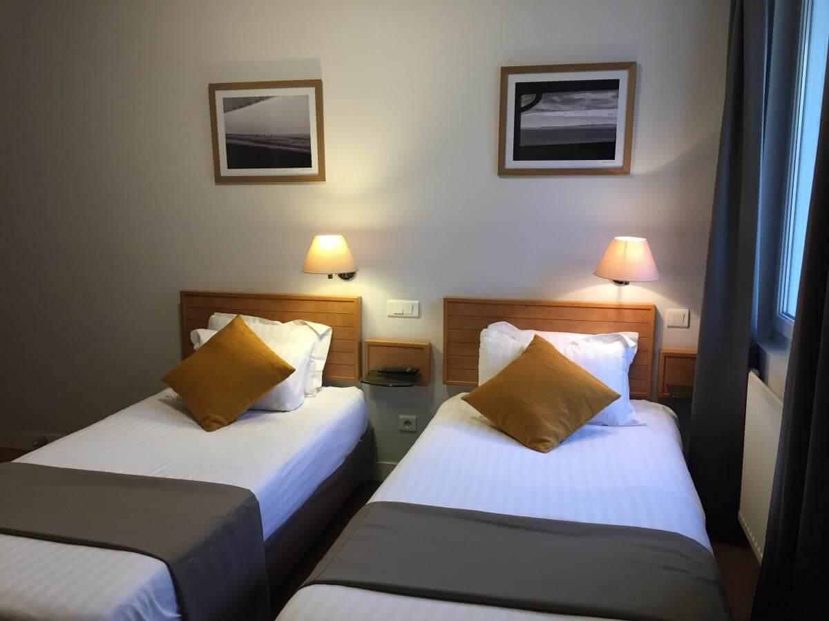 Les Voyageurs Hotell Saint-Renan Exteriör bild