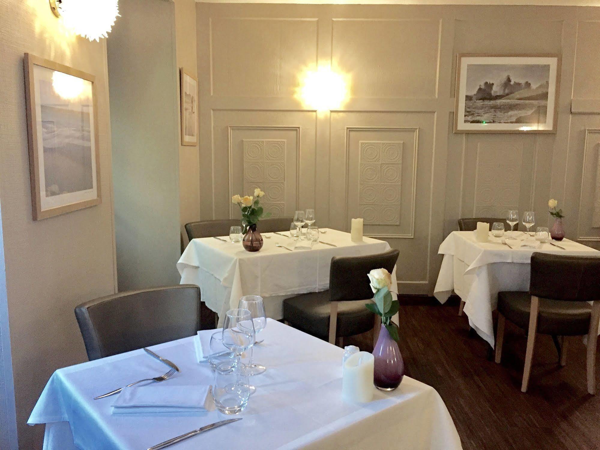Les Voyageurs Hotell Saint-Renan Exteriör bild