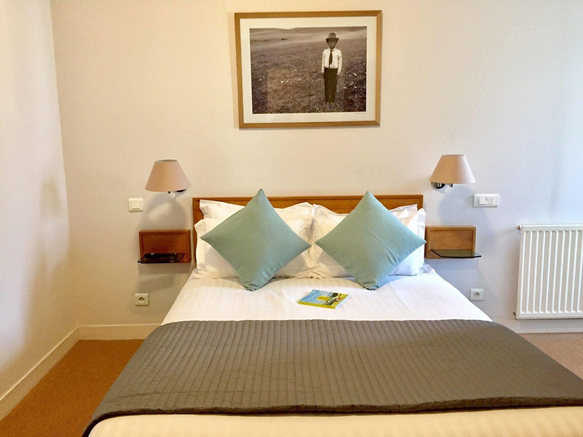 Les Voyageurs Hotell Saint-Renan Exteriör bild