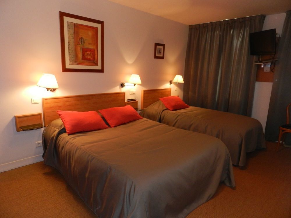 Les Voyageurs Hotell Saint-Renan Exteriör bild